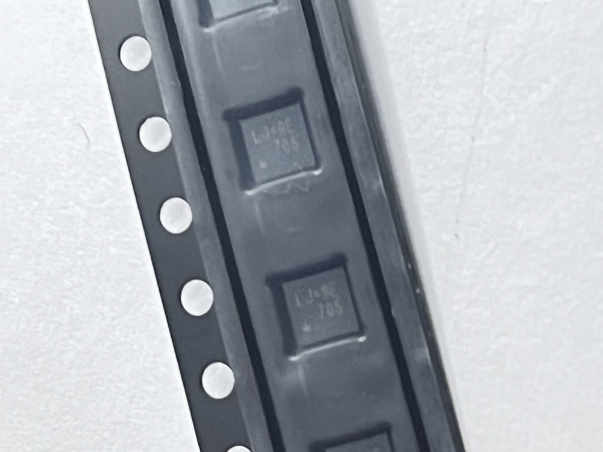 RT6258CGQUF - Step-down 5.1V 8A - UQFN-12HL(3x3)